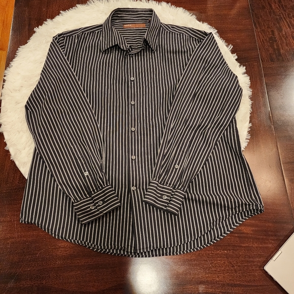 Perry Ellis Men's shirt/XL/ Black with Stripe/Pre-owned EXCELLENT CONDITION - Picture 6 of 13